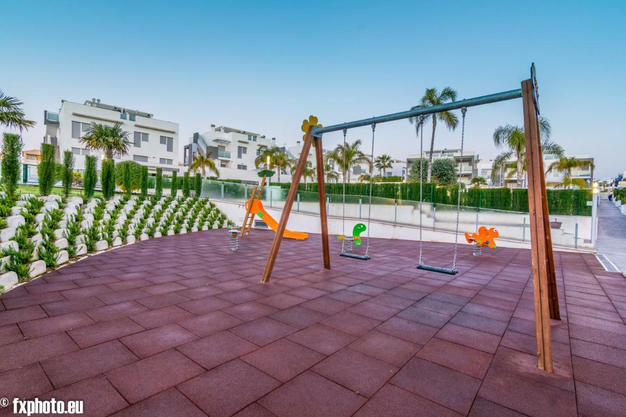 Eluxuria Sunny Villa トレビエハ エクステリア 写真